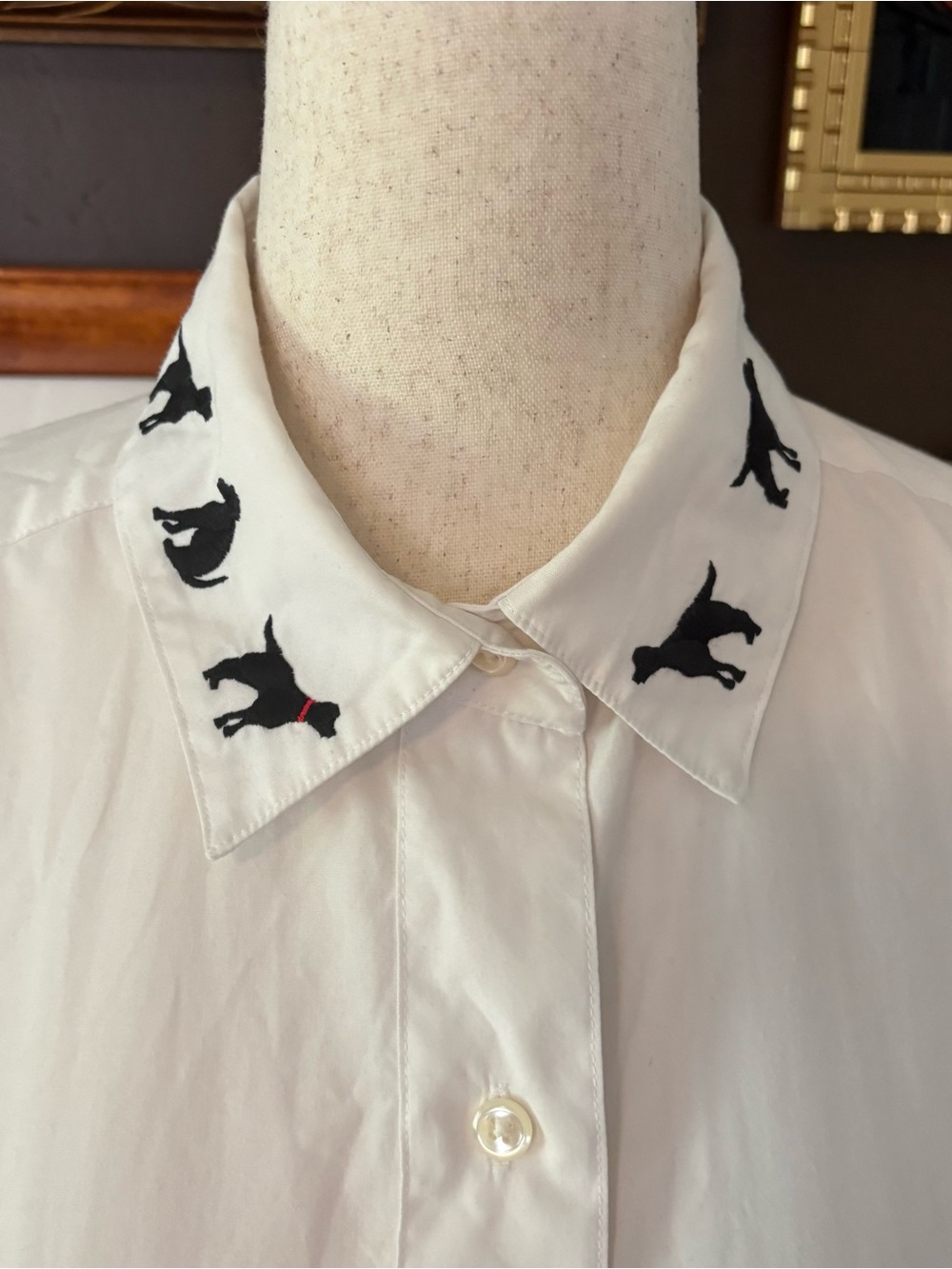 Vintage Orvis White Button Down Shirt Dog Embroidered Collar Women’s Long Sleeve